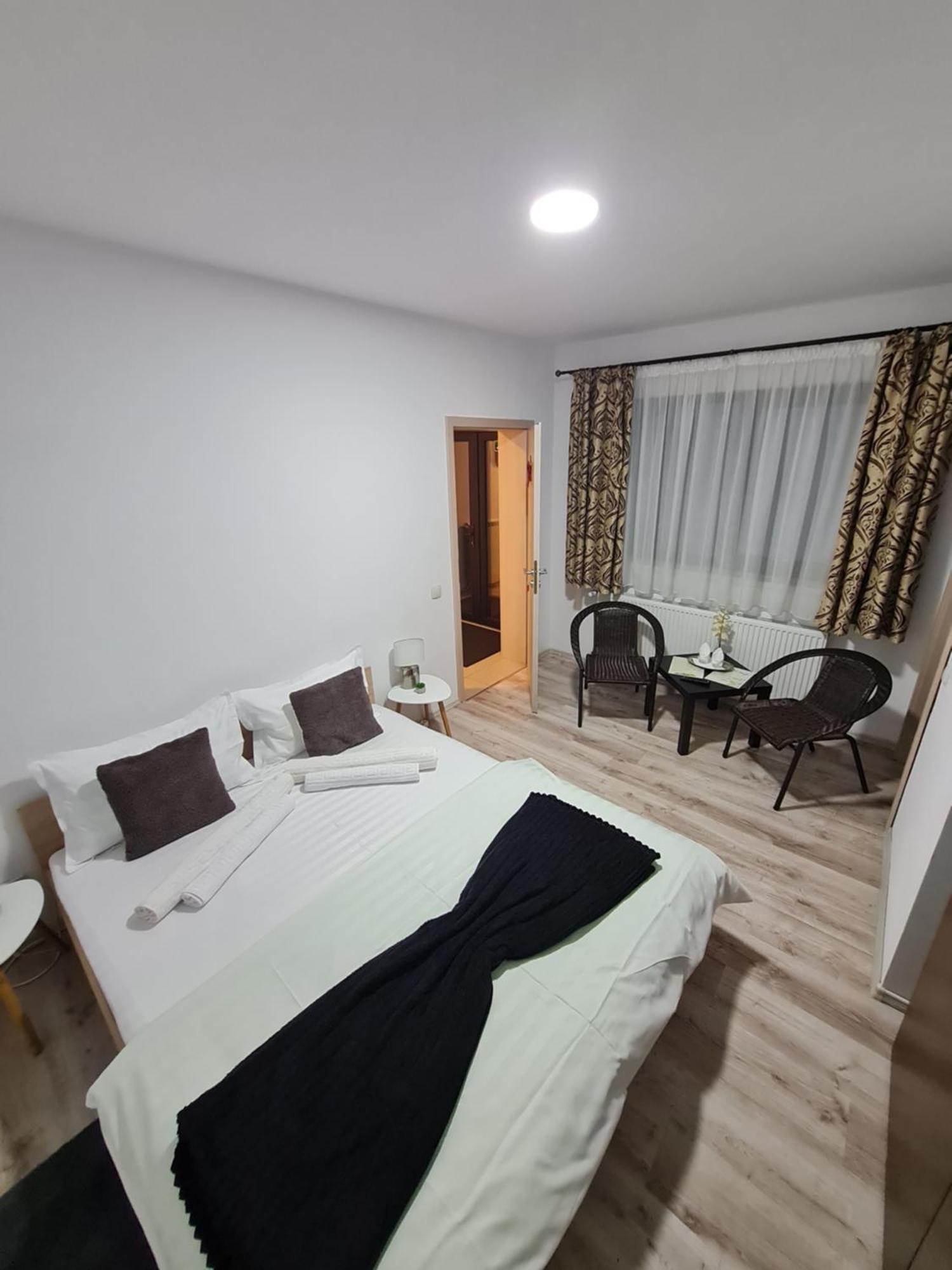 Vila Emma Rîşnov Chambre photo