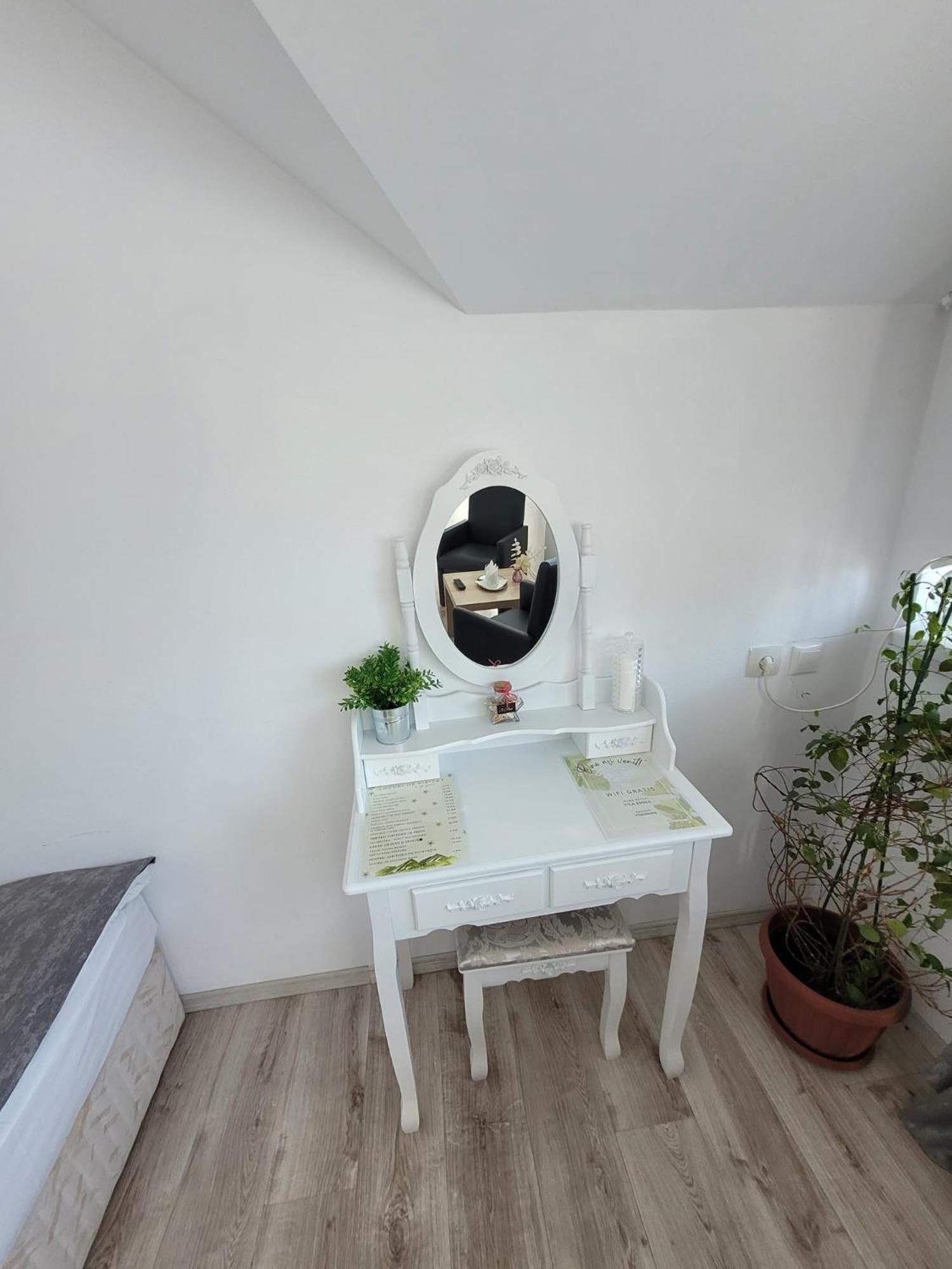 Vila Emma Rîşnov Chambre photo